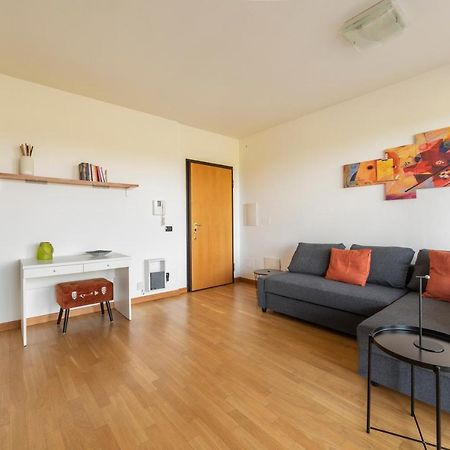 Milano Rogoredo Apt With Terrace! Apartment Luaran gambar