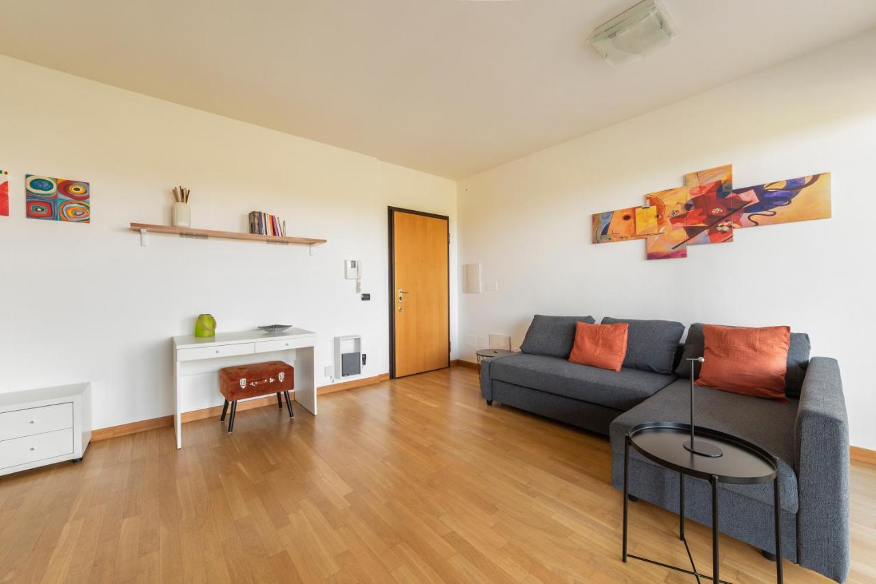Milano Rogoredo Apt With Terrace! Apartment Luaran gambar
