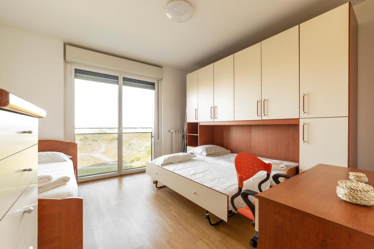 Milano Rogoredo Apt With Terrace! Apartment Luaran gambar