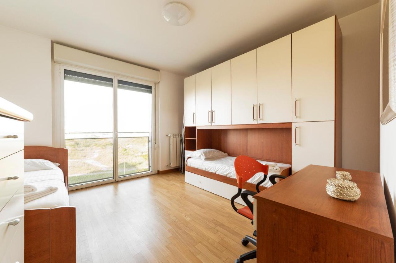 Milano Rogoredo Apt With Terrace! Apartment Luaran gambar