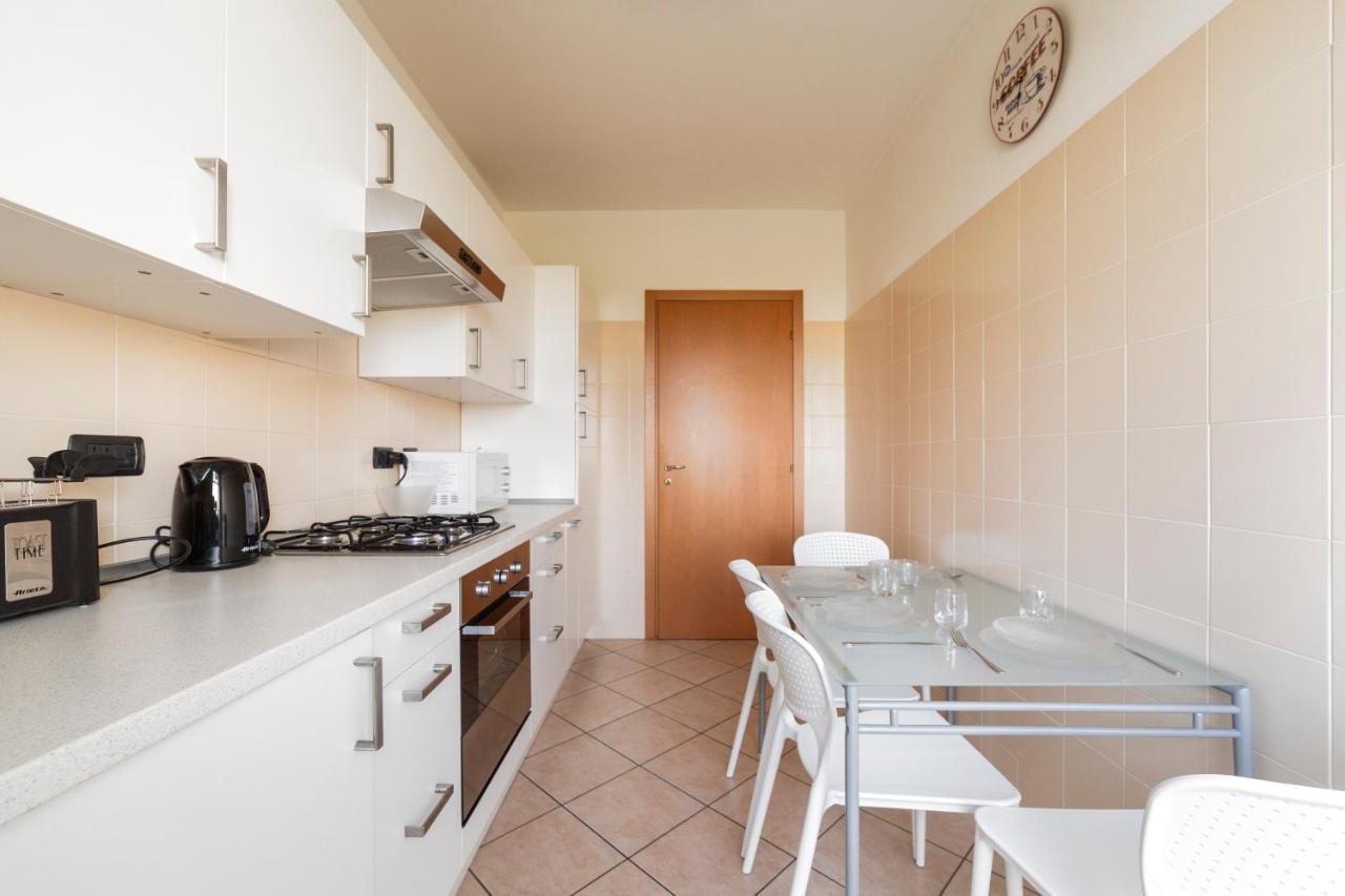 Milano Rogoredo Apt With Terrace! Apartment Luaran gambar