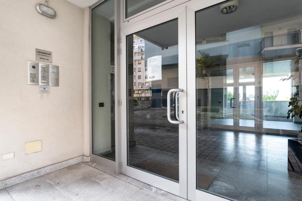 Milano Rogoredo Apt With Terrace! Apartment Luaran gambar