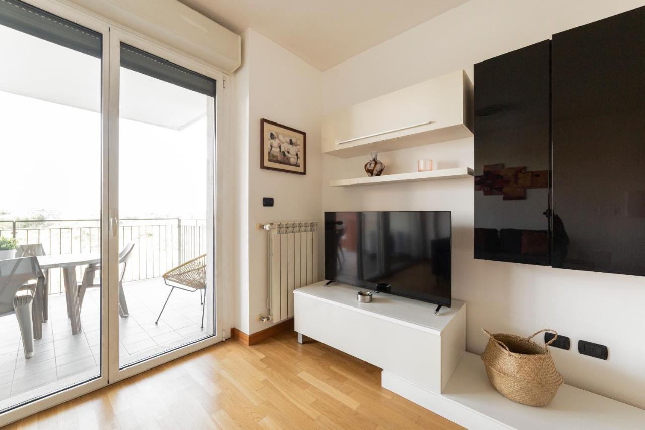 Milano Rogoredo Apt With Terrace! Apartment Luaran gambar